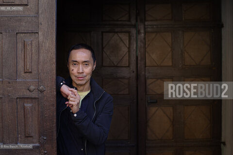 Turin October 11, 2026..Tash Aw, a Malaysian writer of Chinese ethnicity born in Taiwan, photographed in Turin inside the Church of San Filippo Neri during the Portici di Carta event/Tash Aw, scrittore malese di etnia cinese nato a Taiwan, fotografato a Torino negli spazi della chiesa San Filippo Neri durante Portici di carta ©Rino Bianchi/Rosebud2
