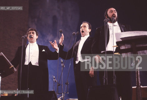 Placido Domingo, Jose Carreras, Luciano Pavarotti, concerto Tre Tenori a Caracalla, cantanti, lirica, ritratto 1990, Roma, Italia / Placido Domingo, Jose Carreras, Luciano Pavarotti, concert Three Tenors at Caracalla, singers, lirica, potrait 1990, Rome, Italy. ©Massimo Perelli/Rosebud2