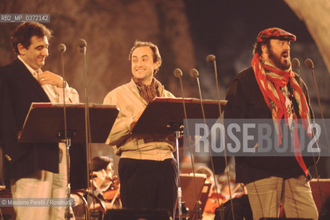 Placido Domingo, Jose Carreras, Luciano Pavarotti, concerto Tre Tenori a Caracalla, cantanti, lirica, ritratto 1990, Roma, Italia / Placido Domingo, Jose Carreras, Luciano Pavarotti, concert Three Tenors at Caracalla, singers, lirica, potrait 1990, Rome, Italy. ©Massimo Perelli/Rosebud2