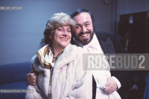 Luciano Pavarotti e moglie Adua, cantante, lirica, ritratto 1990, Roma, Italia / Luciano Pavarotti with wife Adua, singer, lirica, potrait 1990, Rome, Italy. ©Massimo Perelli/Rosebud2