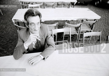 Edoardo Sanguineti, scrittore, ritratto 1983, Roma, Italia / Edoardo Sanguineti, writer, potrait 1983, Rome, Italy. ©Massimo Perelli/Rosebud2