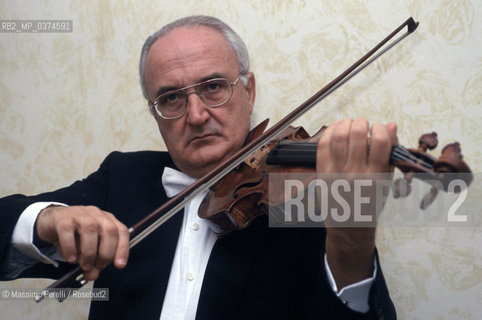 Salvatore Accardo, violinista, musica classica, ritratto 1994, Roma, Italia / Salvatore Accardo, violinist, classic music, potrait 1994, Rome, Italy. ©Massimo Perelli/Rosebud2