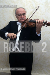 Salvatore Accardo, violinista, musica classica, ritratto 1994, Roma, Italia / Salvatore Accardo, violinist, classic music, potrait 1994, Rome, Italy. ©Massimo Perelli/Rosebud2