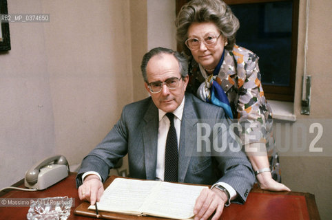 Wolfgang Sawallisch e moglie, direttore, musica classica, ritratto 1985, Roma, Italia / Wolfgang Sawallisch and wife, director, classic music, potrait 1985, Rome, Italy. ©Massimo Perelli/Rosebud2