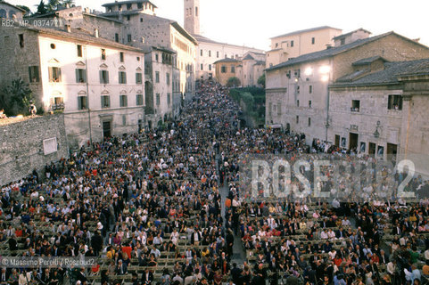 Concerto al Duomo, musica classica, ritratto 1989, Festival Spoleto, Spoleto, Italia / Concert at Duomo, classic music, potrait 1989, Spoleto Festival, Spoleto, Italy. ©Massimo Perelli/Rosebud2