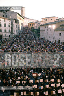 Concerto al Duomo, musica classica, ritratto 1989, Festival Spoleto, Spoleto, Italia / Concert at Duomo, classic music, potrait 1989, Spoleto Festival, Spoleto, Italy. ©Massimo Perelli/Rosebud2