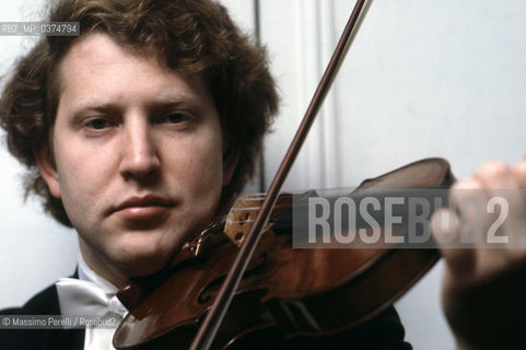 Shlomo Mintz, violinista, musica classica, ritratto 1992, Roma, Italia / Shlomo Mintz, violinist, classic music, potrait 1992, Rome, Italy. ©Massimo Perelli/Rosebud2