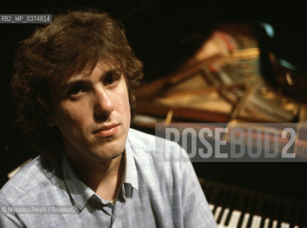 Alexander Lonquich, pianista, musica classica, ritratto 1992, Roma, Italia / Alexander Lonquich, pianist, classic music, potrait 1992, Rome, Italy. ©Massimo Perelli/Rosebud2