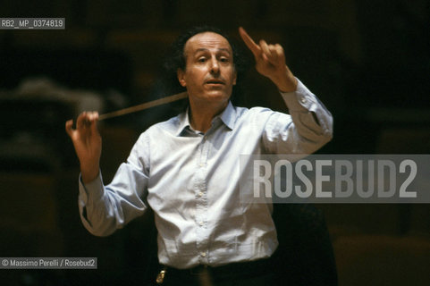 Eliahu Inbal, direttore, musica classica, ritratto 1992, Roma, Italia / Eliahu Inbal, director, classic music, potrait 1992, Rome, Italy. ©Massimo Perelli/Rosebud2