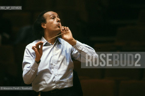 Eliahu Inbal, direttore, musica classica, ritratto 1992, Roma, Italia / Eliahu Inbal, director, classic music, potrait 1992, Rome, Italy. ©Massimo Perelli/Rosebud2