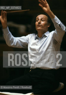 Eliahu Inbal, direttore, musica classica, ritratto 1992, Roma, Italia / Eliahu Inbal, director, classic music, potrait 1992, Rome, Italy. ©Massimo Perelli/Rosebud2