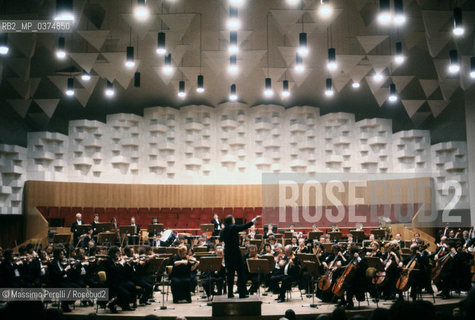 Orchestra sinfonica, Lorin Maazel, direttore, musica classica, ritratto 1992, Roma, Italia / Sinfony Orchestra, Lorin Maazel, director, classic music, potrait 1992, Rome, Italy. ©Massimo Perelli/Rosebud2