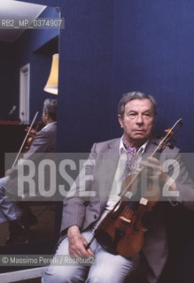 Henrik Szering, violinista, musica classica, ritratto 1987, Roma, Italia / Henrick Szering, violinist, classic music, potrait 1987, Rome, Italy. ©Massimo Perelli/Rosebud2