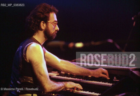 Tom Coster, Santana, tastiere, musica rock, ritratto 1983, Roma, Italia / Tom Coster, Santana, Keyboards, rock music, potrait 1983, Rome, Italy. ©Massimo Perelli/Rosebud2