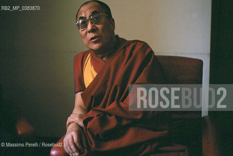 Dalai Lama (Tenzin Gyatso) del Buddismo Tibetano, ritratto 1999, Roma, Italia / Dalai Lama (Tensin Gyatso) of the Tibetan Buddhism, potrait 1999, Roma, Italia. ©Massimo Perelli/Rosebud2