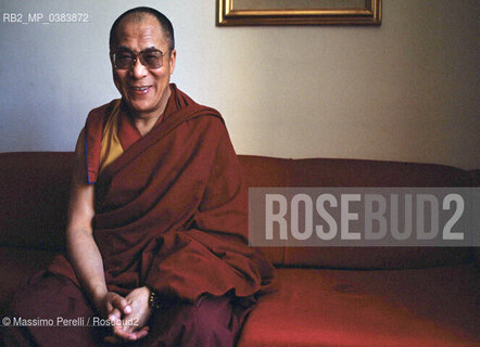 Dalai Lama (Tenzin Gyatso) del Buddismo Tibetano, ritratto 1999, Roma, Italia / Dalai Lama (Tensin Gyatso) of the Tibetan Buddhism, potrait 1999, Rome, Italy. ©Massimo Perelli/Rosebud2