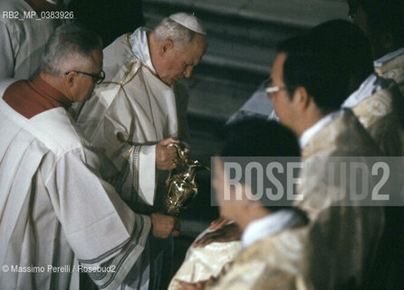 Papa Giovanni Paolo II (Karol Wojtyla), lavanda dei piedi, religione, ritratto 1992, Roma, Italia / Papa Giovanni Paolo II (Karol Wojtyla), washing of the feet, religion, potrait 1992, Rome, Italy. ©Massimo Perelli/Rosebud2