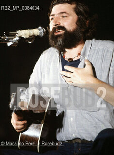 Francesco Guccini, cantautore, ritratto 1985, Roma, Italia / Francesco Guccini, songwriter, potrait 1985, Rome, Italy. ©Massimo Perelli/Rosebud2