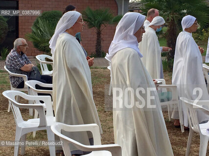 Comunita Mariana, suore, Messa allaperto no Covid, provincia Rieti, Italia 16/09/2021 / Marian Community, nuns, outdoor holy Mass No Covid, province of Rieti, Italy 16/09/2021. ©Massimo Perelli/Rosebud2