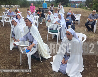 Comunita Mariana, suore, Messa allaperto no Covid, provincia Rieti, Italia 16/09/2021 / Marian Community, nuns, outdoor holy Mass No Covid, province of Rieti, Italy 16/09/2021. ©Massimo Perelli/Rosebud2