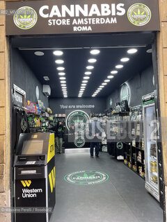 nuovo negozio Cannabis, ritratto, 04/2024, Roma, Italia/ new shop Cannabis, potrait, 04/2024, Rome, Italy. ©Massimo Perelli/Rosebud2
