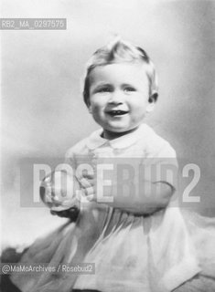 1950: Charles Prince of Wales at the age of two years / 1950 Carlo principe del Galles alletà di due anni - Reproduced by MaMoArchives/Rosebud2