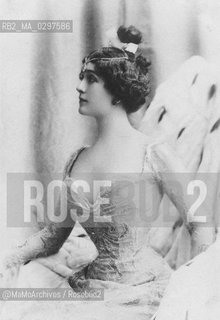 Lina Cavalieri (born Natalina Cavalieri, 1874-1944): After being café-chantant singer, she became operatic soprano, famous for her voice and her beauty / Lina Cavalieri (nata Natalina Cavalieri, 1874-1944). Dopo essere stata cantante di café-chantant, divenne soprano operistico, famosa per la sua voce e la sua bellezza - Reproduced by MaMoArchives/Rosebud2