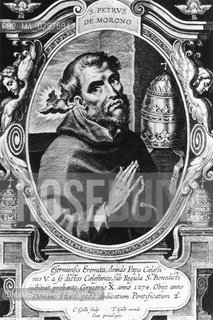 Pope Celestine V (born Pietro Angelerio, also known as Pietro da Morrone or Peter of Morrone, 1215-1296). He was Pope only for five months from 5 July to 13 December 1294, when he resigned (seventeenth-century engraving by Cornelius Galle the Elder) / Papa Celestino V (nato Pietro Angelerio e conosciiuto anche come Pietro da Morrone). Fu Papa solo per 5 mesi, dal 5 luglio al 13 dicembre 1294, quando si dimise (incisione secentesca di Cornelius Galle il vecchio) - Reproduced by MaMoArchives/Rosebud2