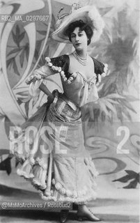Liane de Pougy (1869-1950), Folies Bergère dancer and one of Pariss most beautiful and notorious courtesans of Belle Epoque / Liane de Pougy (1869-1950),, ballerina delle Folies Bergère e una delle più famose prostitute della Belle Epoque - Reproduced by MaMoArchives/Rosebud2