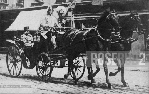 1905: Kaiser Franz Josef I, Emperor of Austria and King of Hungary (1830-1916) in an open carriage / 1905: Limperatore dAustria e re dUngheria Francesco Giuseppe I (1830-1916) in una carrozza scoperta - Reproduced by MaMoArchives/Rosebud2
