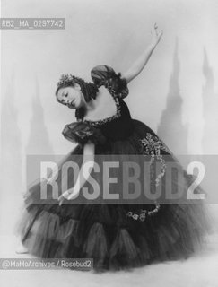 Italian dancer and choreographer Giuliana Penzi (1918-2008) / La danzatrice e coreografa Giuliana Penzi (1918-2008) - Reproduced by MaMoArchives/Rosebud2