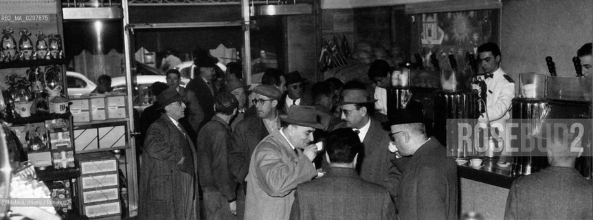 c. 1950: Caffè SantEustachio at SantEustachio Square in Rome / 1950 c.: Il Caffè SantEustachio in piazza SantEustachio a Roma - Reproduced by MaMoArchives/Rosebud2