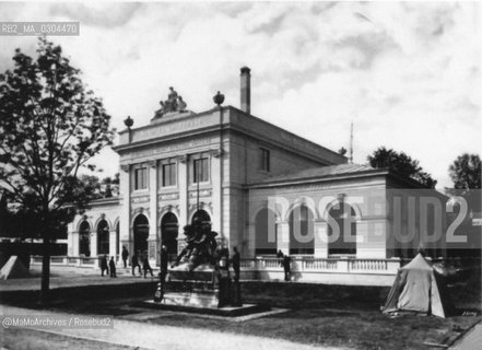 Vienna Expo 1873: The pavilion of the newspaper Freue Neue Presse / Esposizione Universale di Vienna 1873: Il padiglione del quotidiano Freie Neue Presse - Reproduced by MaMoArchives/Rosebud2
