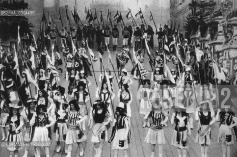Milan Expo 1906: The cadre Canada of the ballet Sport by Luigi Manzotti and Romualdo Marengo at La Scala Theatre, April 28, 1906 / Esposizione universale di Milano 1906: Il quadro Canada del ballo Sport di Luigi Manzotti e Romualdo Marengo al teatro alla Scala, 28 aprile 1906 - Reproduced by MaMoArchives/Rosebud2
