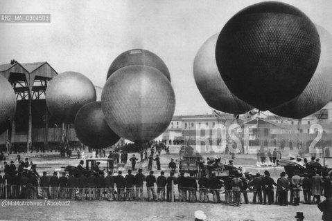 Milan Expo 1906:  Opening of the aeronautical camp / Esposizione universale di Milano 1906: Inaugurazione del campo aeronautico - Reproduced by MaMoArchives/Rosebud2