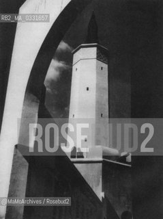 Expo History, Paris 1937. The minaret of the Algerian pavilion / Storia dellExpo, Parigi 1937. Il minareto del padiglione dellAlgeria - Reproduced by MaMoArchives/Rosebud2