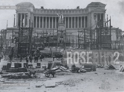 Rome, 1910. Construction of the monument to Vittorio Emanuele II (Vittoriano) / Roma, 1910. Costruzione del monumento a Vittorio Emanuele II (Vittoriano) - Reproduced by MaMoArchives/Rosebud2