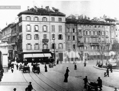 Milan, Piazza della Scala in the end of the nineteenth century / Milano, piazza della Scala alla fine dellOttocento - Reproduced by MaMoArchives/Rosebud2