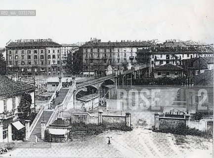 Milan, early twentieth century. Footbridge between Corso Como and via Borsieri, in the Isola district / Milano, primi del Novecento. Ponte pedonale tra Corso Como e via Borsieri, nel quartiere Isola - Reproduced by MaMoArchives/Rosebud2