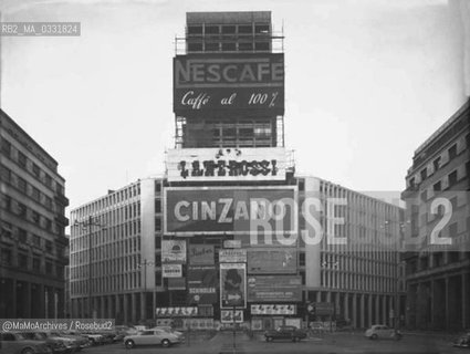 Milan, 1956. Piazza Armando Diaz and Martini Tower under construction / Milano, 1956. Piazza Armando Diaz e grattacielo Martini in costruzione - Reproduced by MaMoArchives/Rosebud2