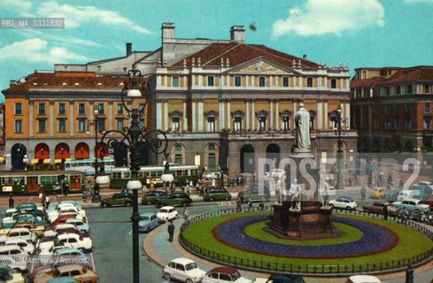 Milano, piazza della Scala, 1960 circa - Reproduced by MaMoArchives/Rosebud2