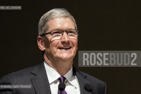 Apple CEO Tim Cook attends the opening of the academic year 2015-16 at Bocconi University in Milan as a guest speaker. 10 November 2015. / Tim Cook, amministratore delegato di Apple allUniversità Bocconi di Milano il 10 novembre 2015 ©Manuela Zugolo/Rosebud2