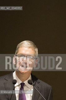 Apple CEO Tim Cook attends the opening of the academic year 2015-16 at Bocconi University in Milan as a guest speaker. 10 November 2015. / Tim Cook, amministratore delegato di Apple allUniversità Bocconi di Milano il 10 novembre 2015 ©Manuela Zugolo/Rosebud2