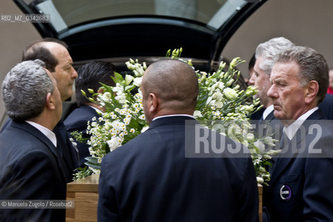 Il momento dellarrivo della salma di Umberto Eco al castello sforzesco di Milano / The arrival of Umberto Eco s body at the Castello Sforzesco in Milan. .Only for editorial use / Solo per uso editoriale. ©Manuela Zugolo/Rosebud2