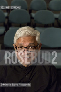 Amitav Ghosh(1956 Calcutta, India) è uno scrittore, giornalista e antropologo indiano. Presente al Salone Internazionale del Libro a Torino/ is a Indian writer, journalist and anthropologist. Present at the International Book Fair in Turin.Only for editorial use / Solo per uso editoriale. ©Manuela Zugolo/Rosebud2