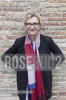 Elizabeth Strout è una scrittrice statunitense(1961, Portland, Maine, Stati Uniti) Ospite al festival di letteratura Pordenonelegge posa durante una pausa/Guest at the Pordenonelegge Literature Festival posing during a break. Only for editorial use / Solo per uso editoriale ©Manuela Zugolo/Rosebud2