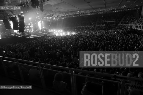 Cesare Cremonini live in Kioene Arena 2015 ©Giuseppe Craca/Rosebud2