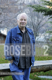 Richard Harold Joe Lansdale ( Gladewater , October 28, 1951 ) is an American writer , author of novels , short stories , comics and science fiction as well as texts for television , and movie scripts . © Moris Puccio / rosebud2 ©Moris Puccio/Rosebud2