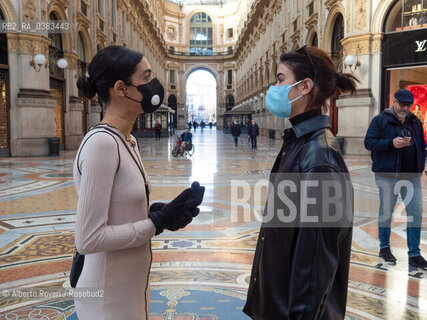 Milano 11 Marzo 2020 - Le vie di Milano semideserte per il divieto di circolazione a causa della pandemia del Virus Corona-Milan 11 March 2020 - The streets of Milan are partially deserted due to the ban on circulation due to the pandemic of the Corona Virus ©Alberto Roveri/Rosebud2