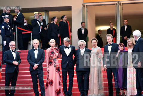 La Giuria del 69° Festival Internazionale del Cinema di Cannes: Arnaud Desplechin, Kristen Dunst, Mads Mikkelsen, George Miller, Valeria Golino, laszlo Nemes, Katayoon Shahabi, Vanessa Paradis, Donald Sutherland, 69th annual Cannes Film Festivals jury: Arnaud Desplechin, Kristen Dunst, Mads Mikkelsen, George Miller, Valeria Golino, laszlo Nemes, Katayoon Shahabi, Vanessa Paradis, Donald Sutherland. ©Monica Cillario/Rosebud2